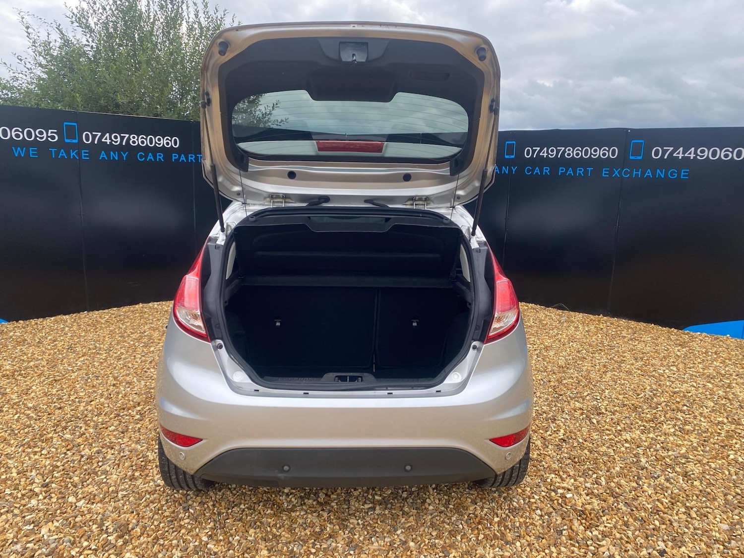 Used Ford Fiesta 2015 for sale - 77238535: Photo 28