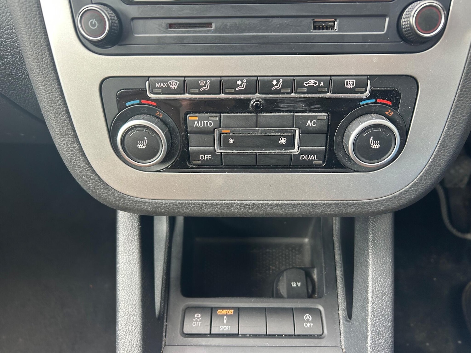 Used Volkswagen Scirocco 2012 for sale - 78184505: Photo 44