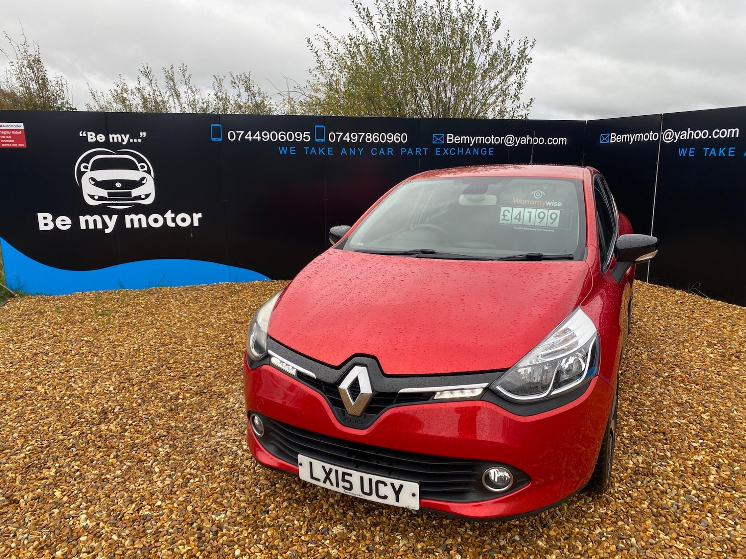 Used Renault Clio 2015 for sale - 76398518: Photo 2