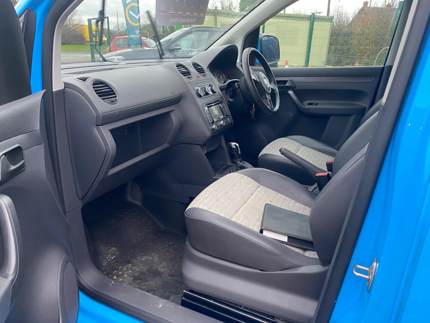 Used Volkswagen Caddy Maxi 2013 for sale - 76714322: Photo 24