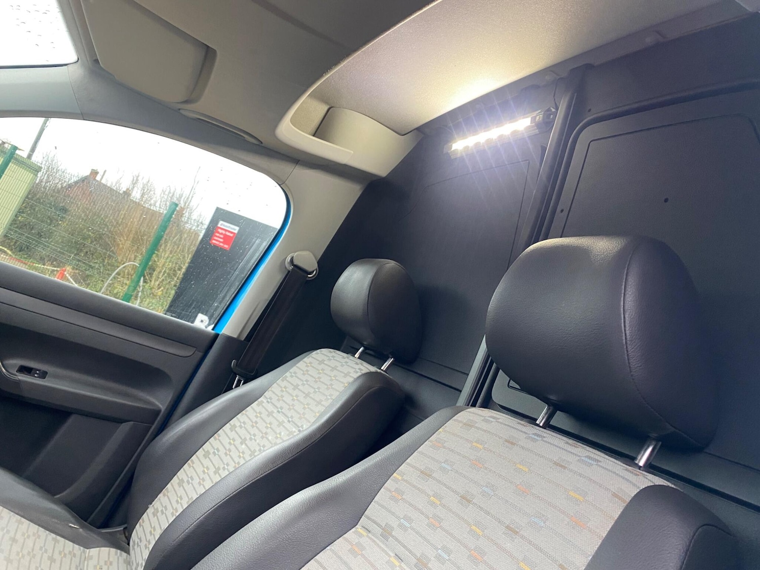 Used Volkswagen Caddy Maxi 2013 for sale - 76714322: Photo 32