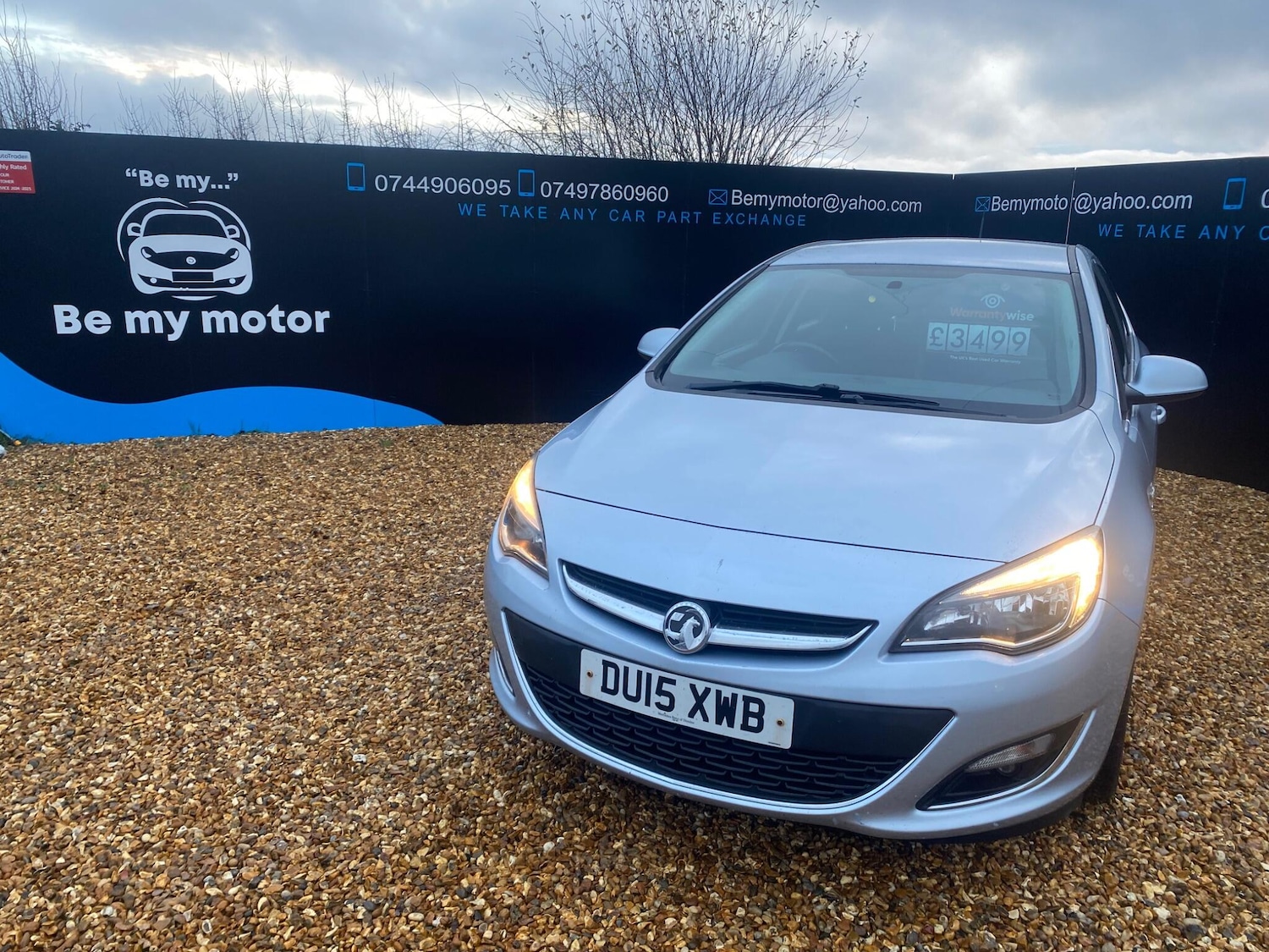 Used Vauxhall Astra 2015 for sale - 77114163: Photo 2