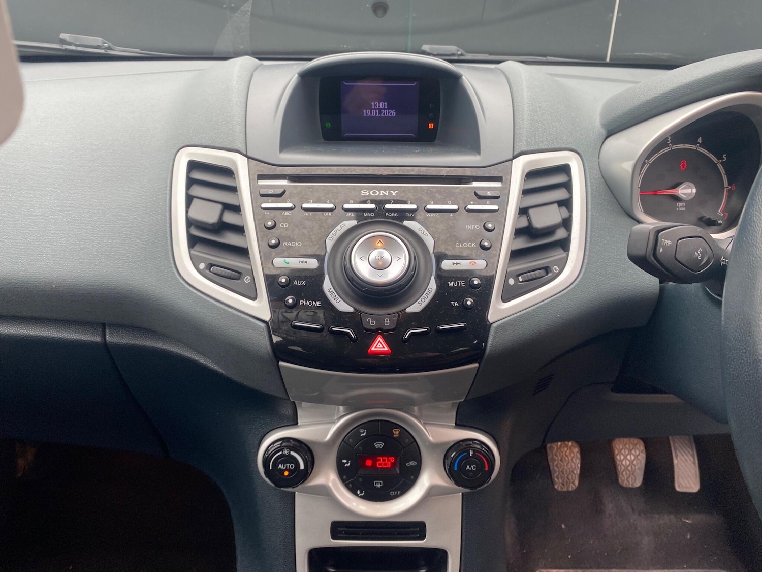 Used Ford Fiesta 2011 for sale - 77255435: Photo 30