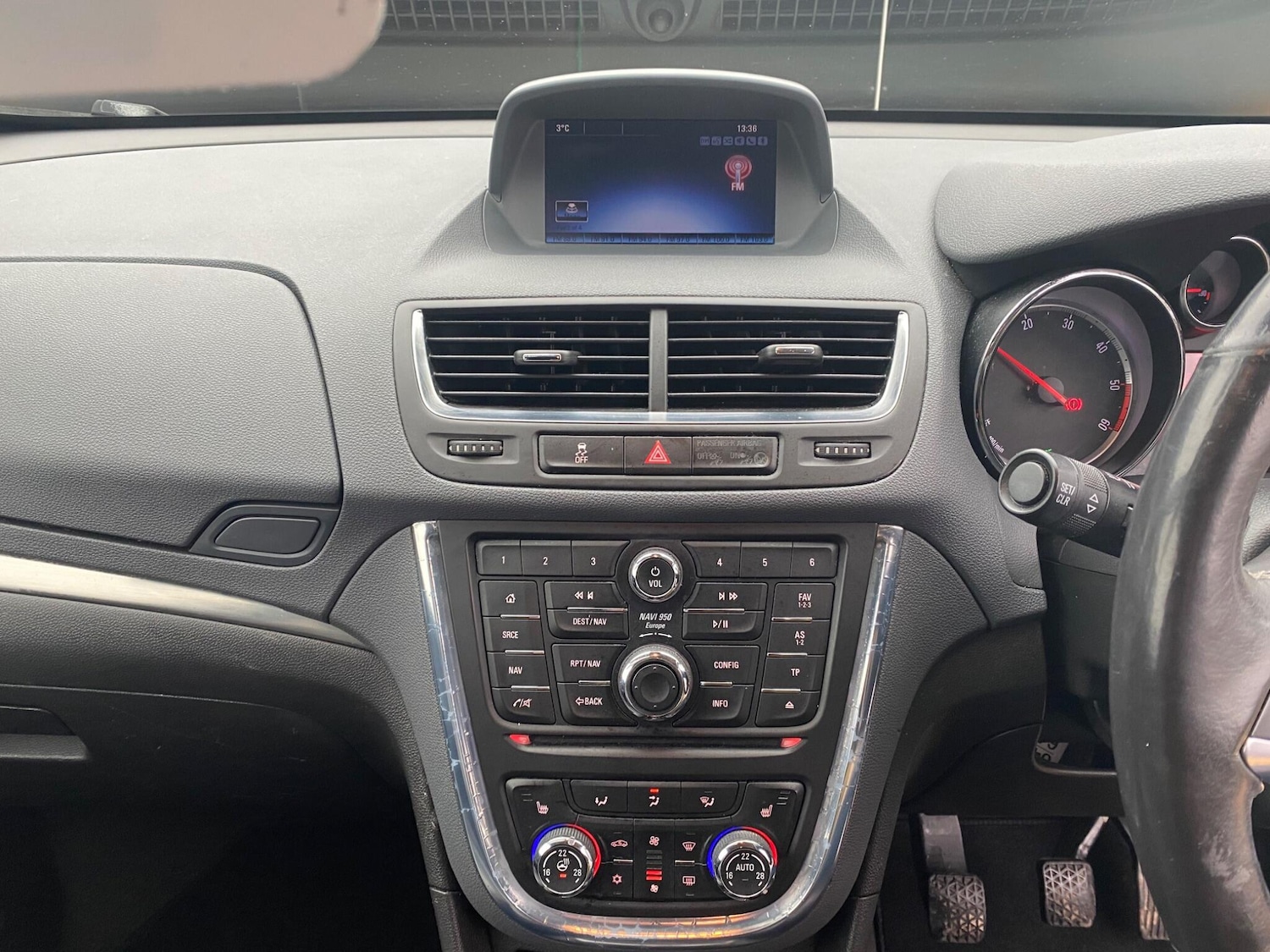 Used Vauxhall Mokka 2014 for sale - 77352053: Photo 31