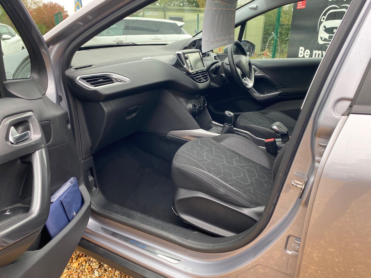 Used Peugeot 2008 2018 for sale - 76214640: Photo 33