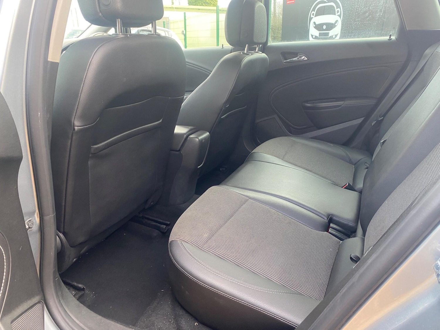 Used Vauxhall Astra 2012 for sale - 77238241: Photo 23