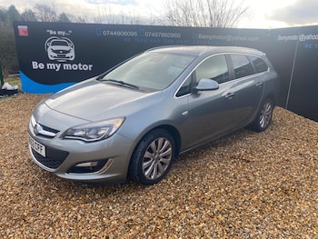 Used Vauxhall Astra 2012 for sale - 77238241: Photo
