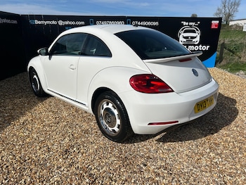 Used Volkswagen Beetle 2013 for sale - 78785008: Photo