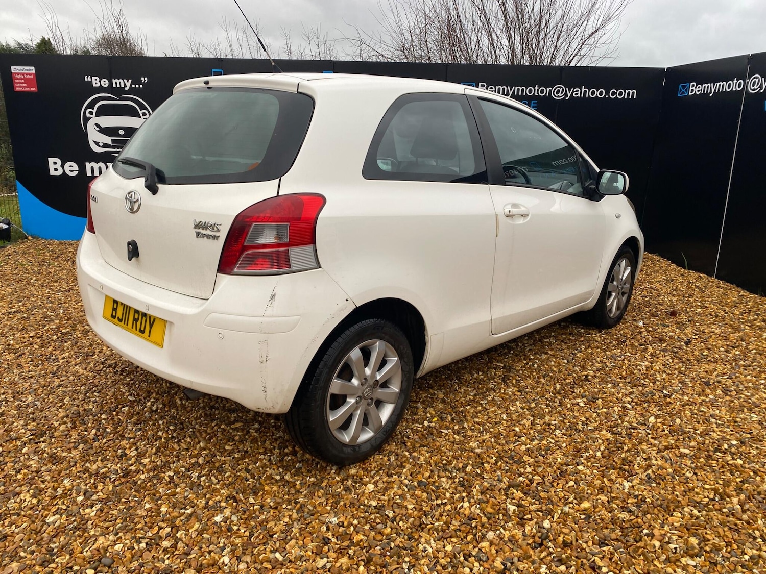 Used Toyota Yaris 2011 for sale - 77202856: Photo 18