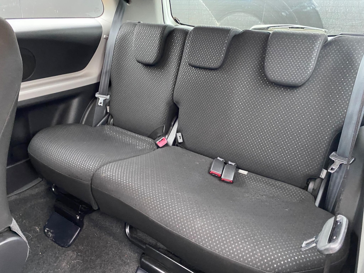 Used Toyota Yaris 2011 for sale - 77202856: Photo 22