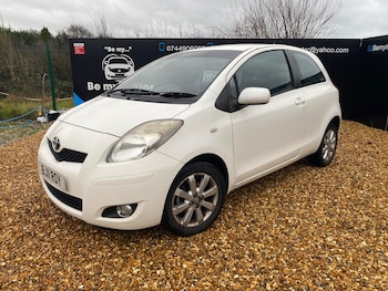 Used Toyota Yaris 2011 for sale - 77202856: Photo