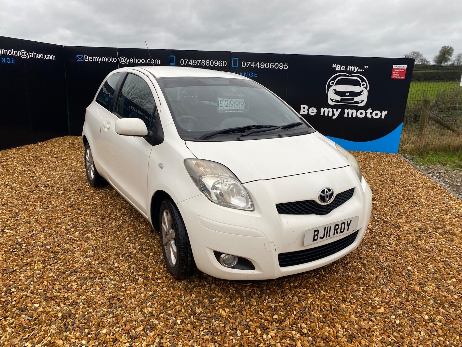 Used Toyota Yaris 2011 for sale - 77202856: Photo 5