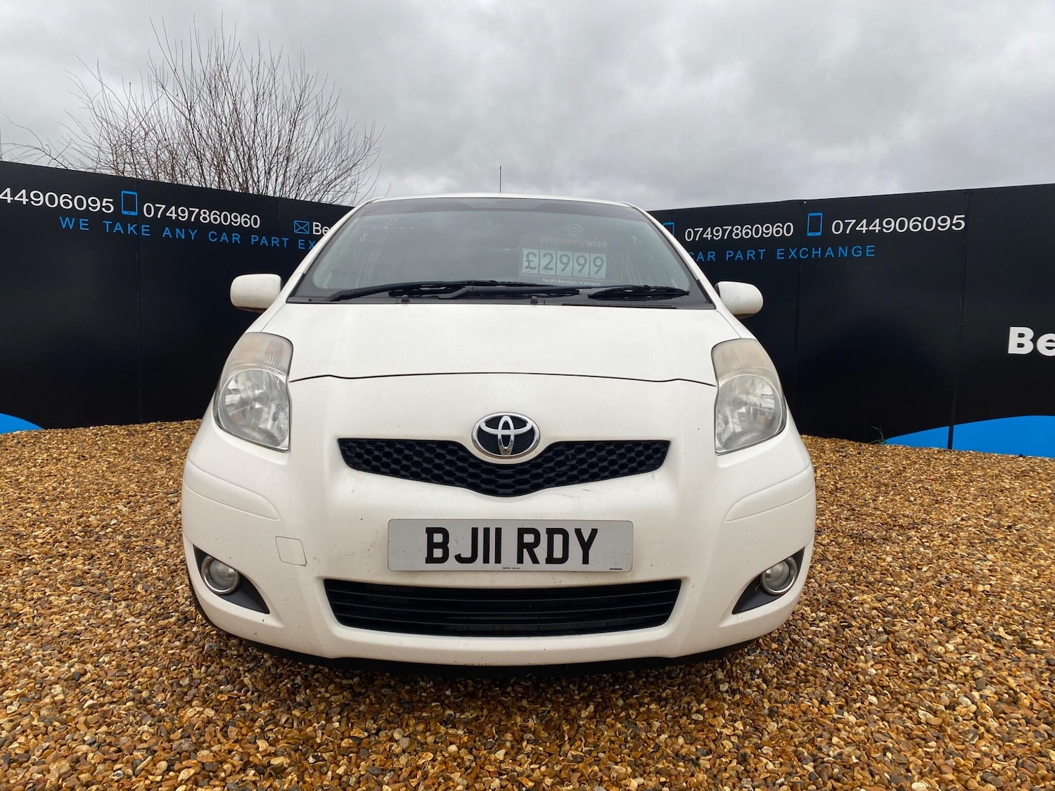 Used Toyota Yaris 2011 for sale - 77202856: Photo 8