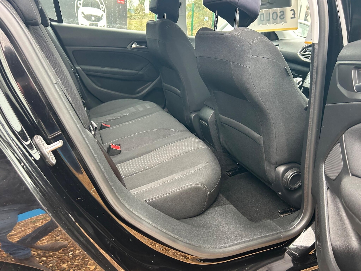 Used Peugeot 308 2015 for sale - 78058739: Photo 24