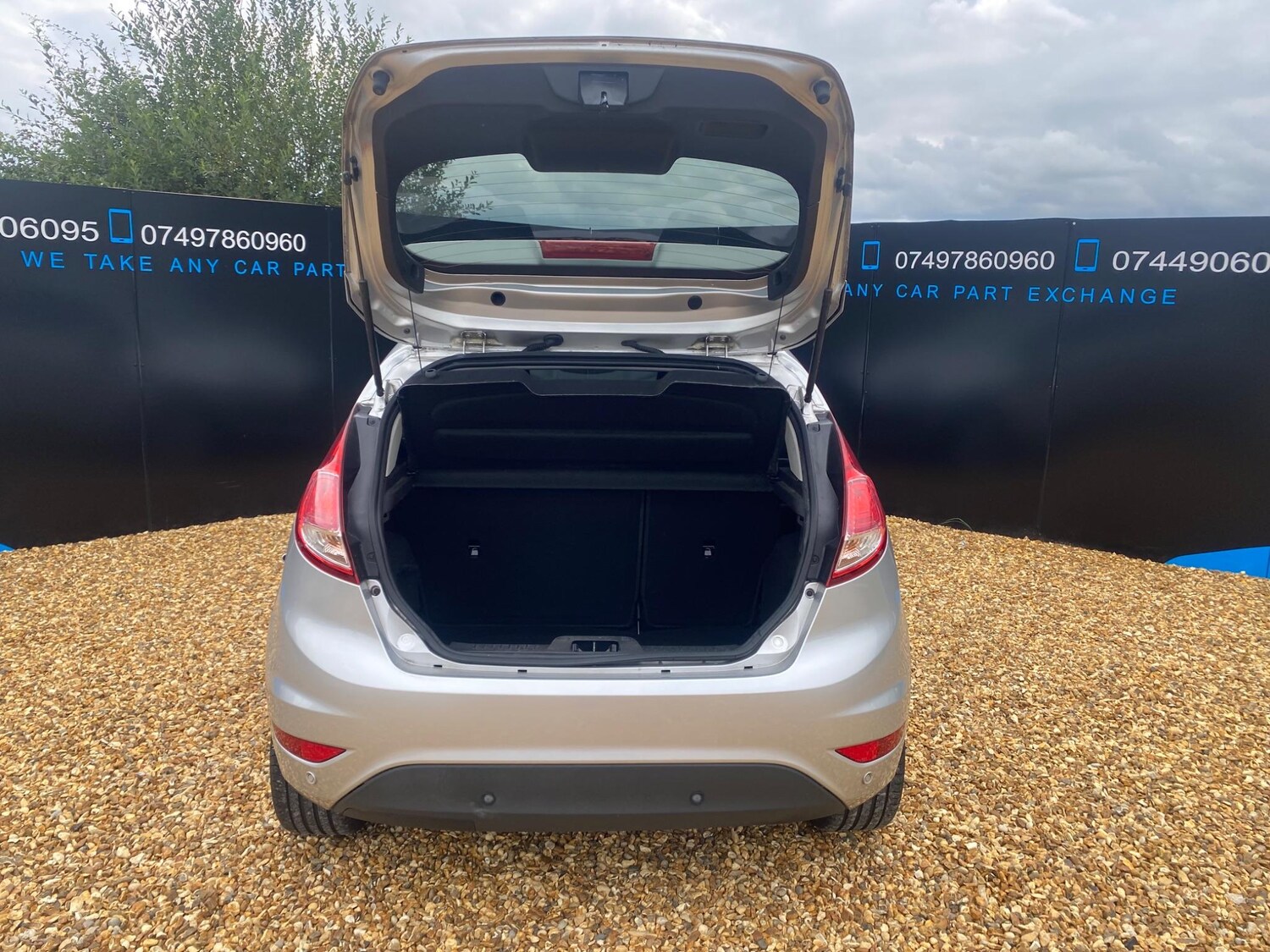 Used Ford Fiesta 2015 for sale - 76214586: Photo 28