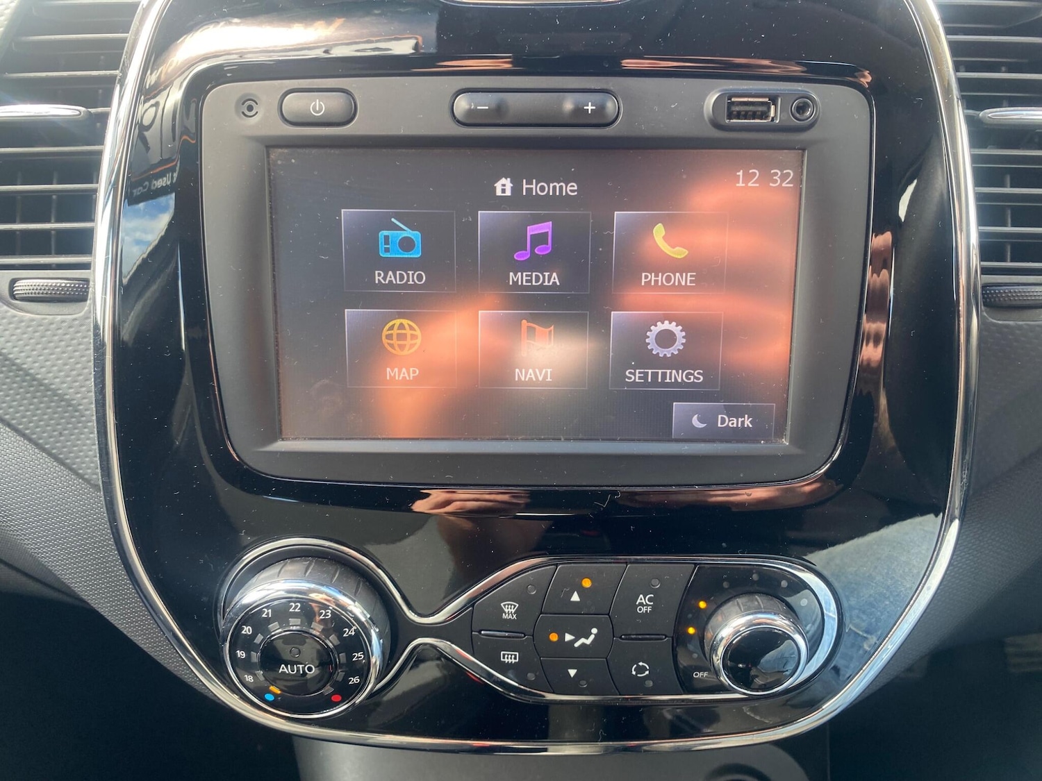 Used Renault Captur 2014 for sale - 77114154: Photo 26