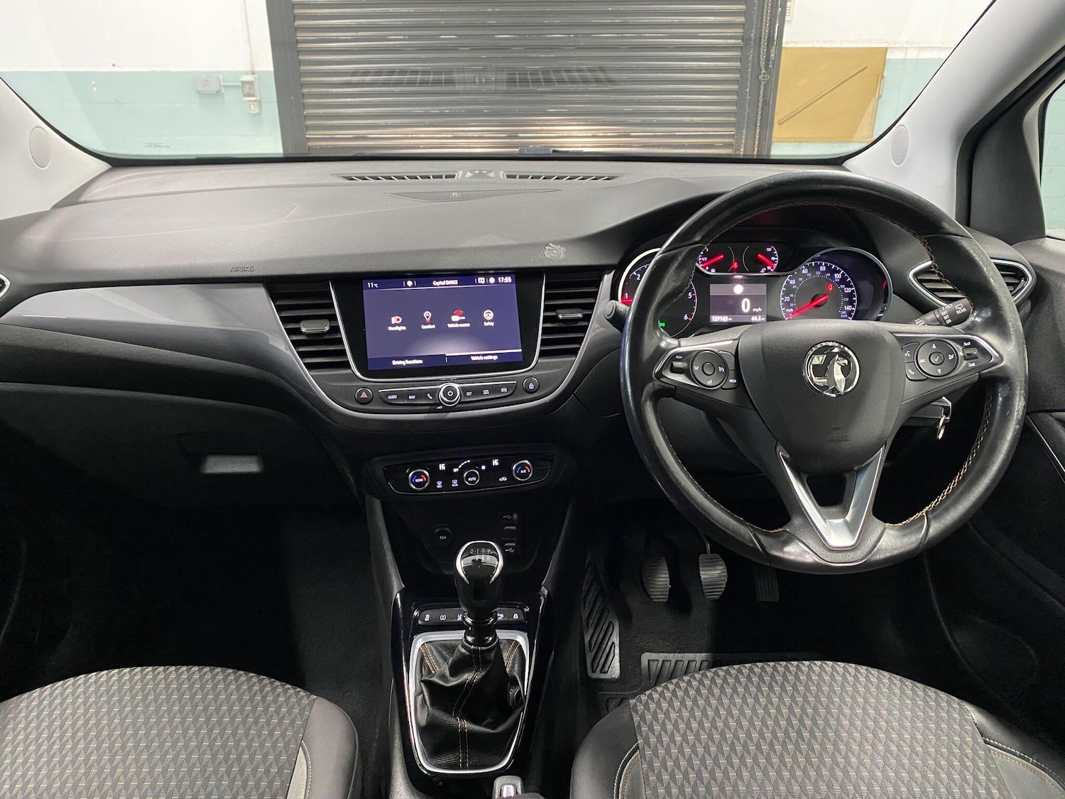 Used Vauxhall Crossland X 2018 for sale - 77335859: Photo 22
