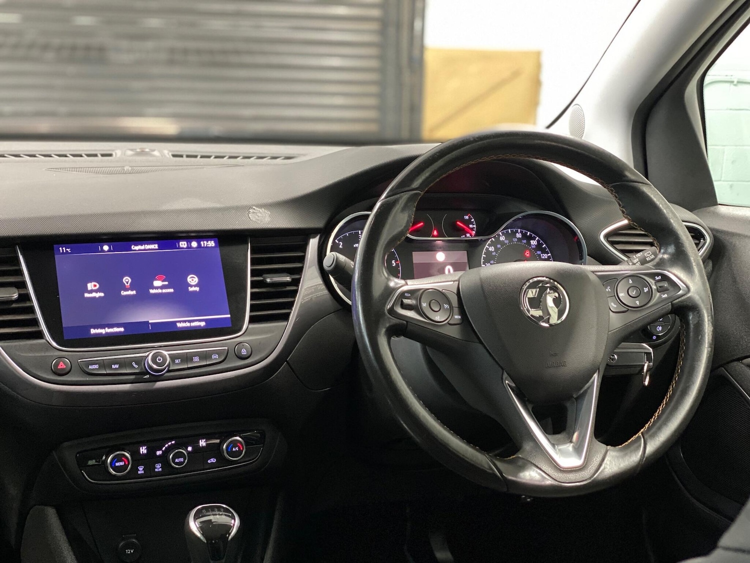 Used Vauxhall Crossland X 2018 for sale - 77335859: Photo 23