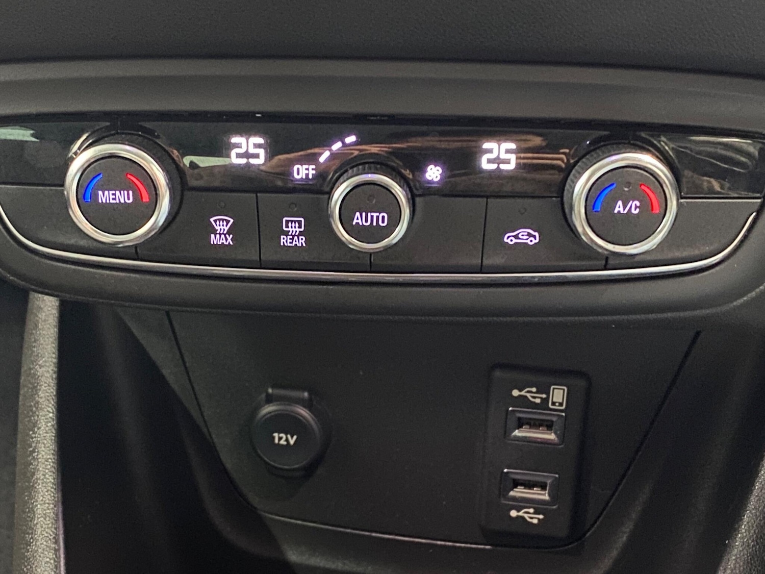 Used Vauxhall Crossland X 2018 for sale - 77335859: Photo 26