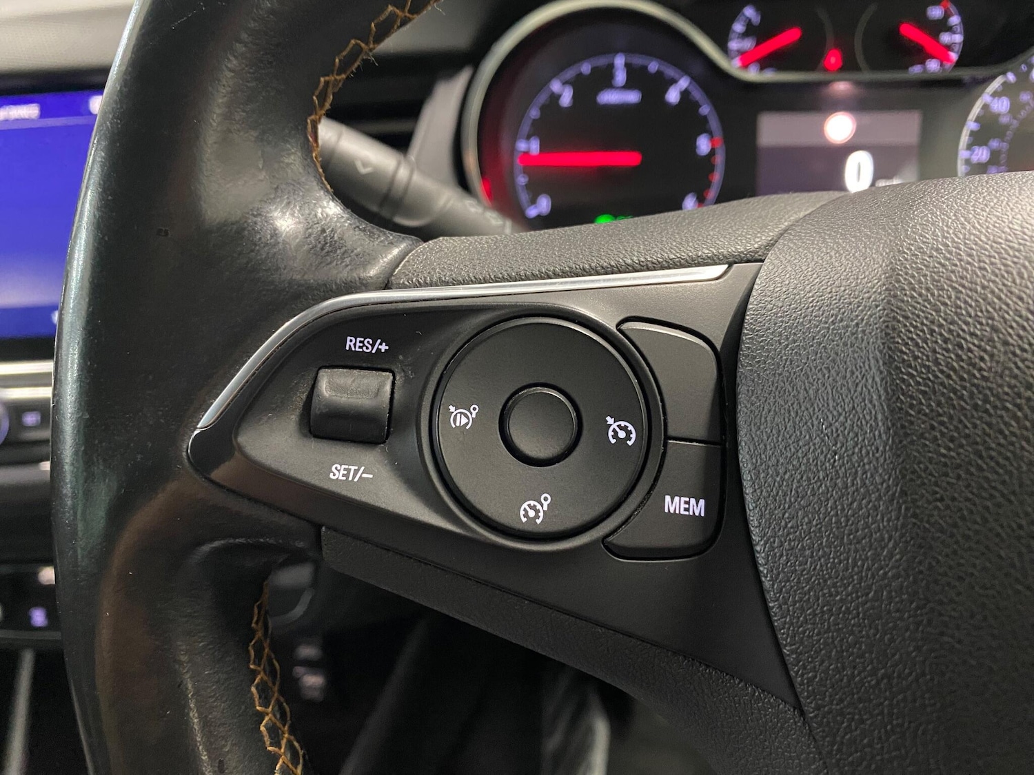 Used Vauxhall Crossland X 2018 for sale - 77335859: Photo 34