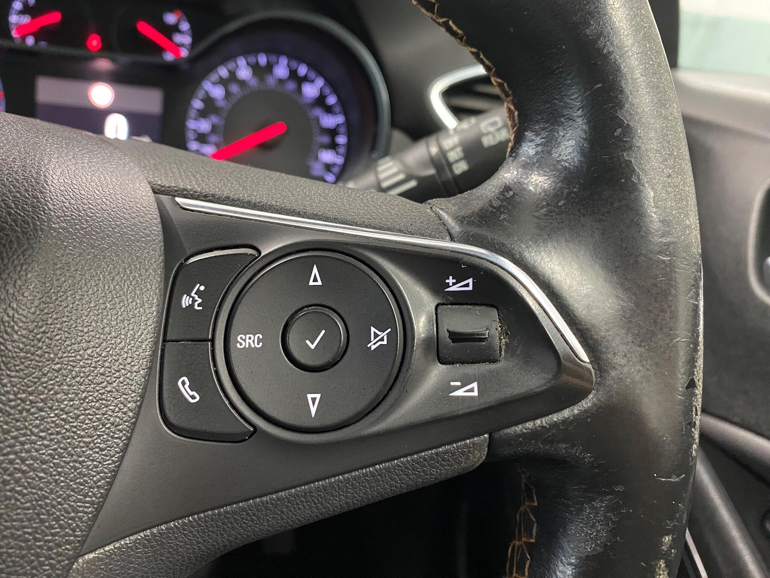 Used Vauxhall Crossland X 2018 for sale - 77335859: Photo 35