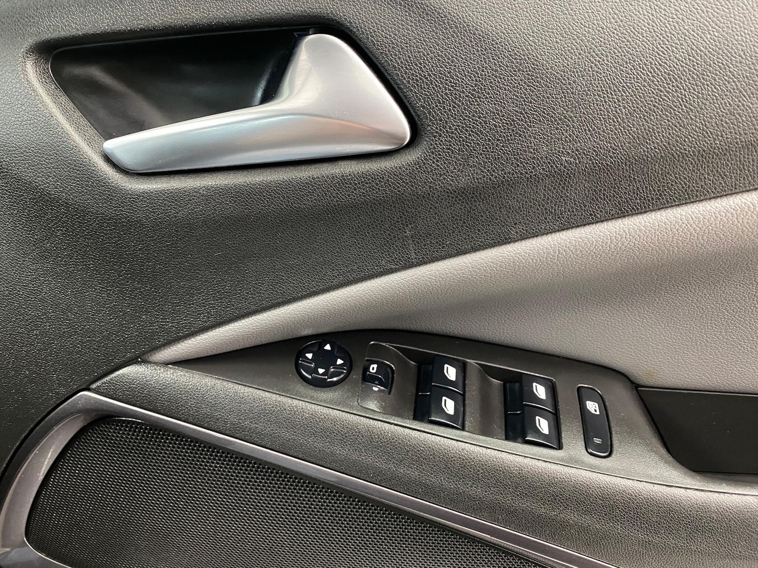 Used Vauxhall Crossland X 2018 for sale - 77335859: Photo 39