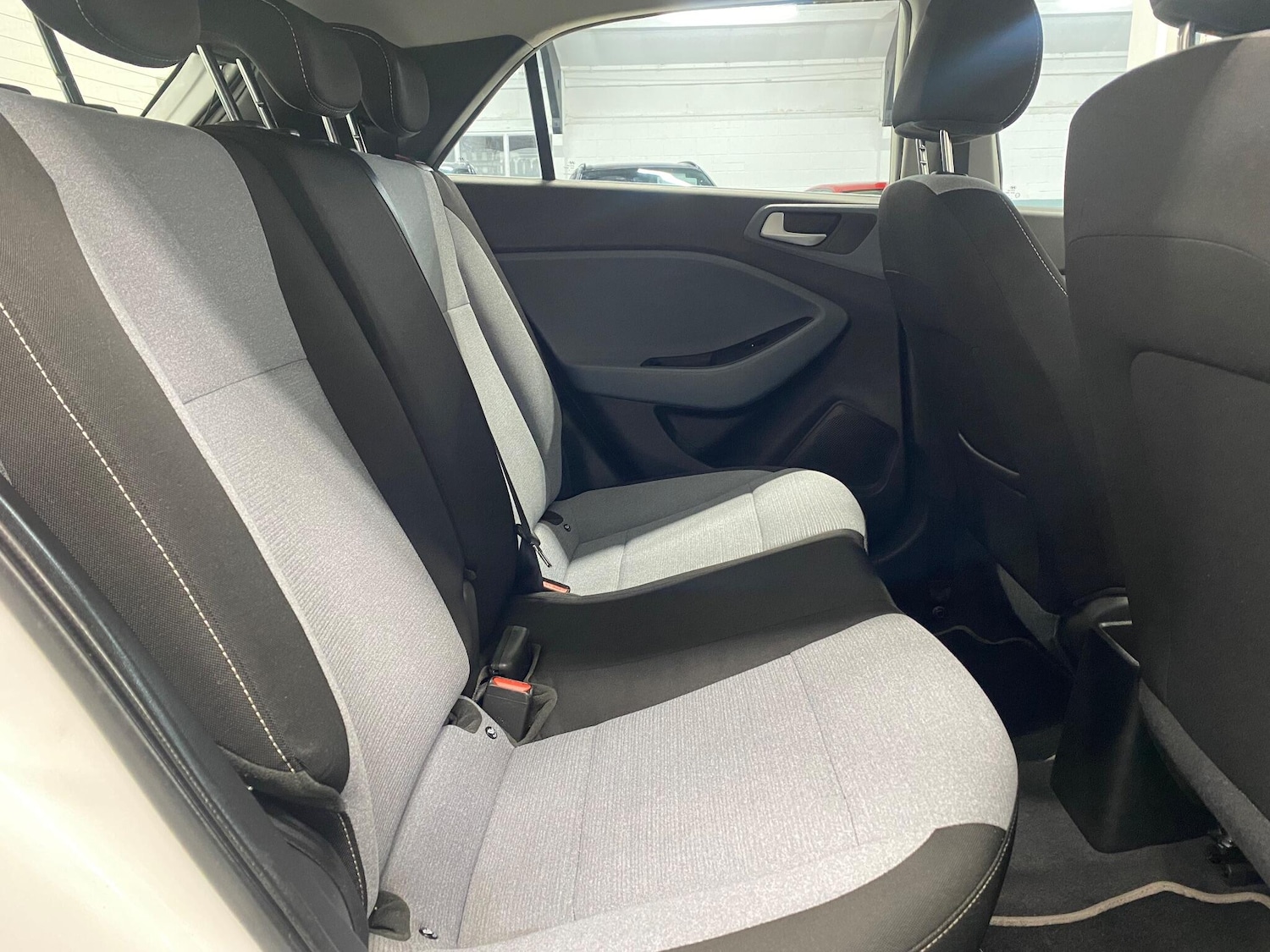 Used Hyundai i20 2016 for sale - 77335888: Photo 15