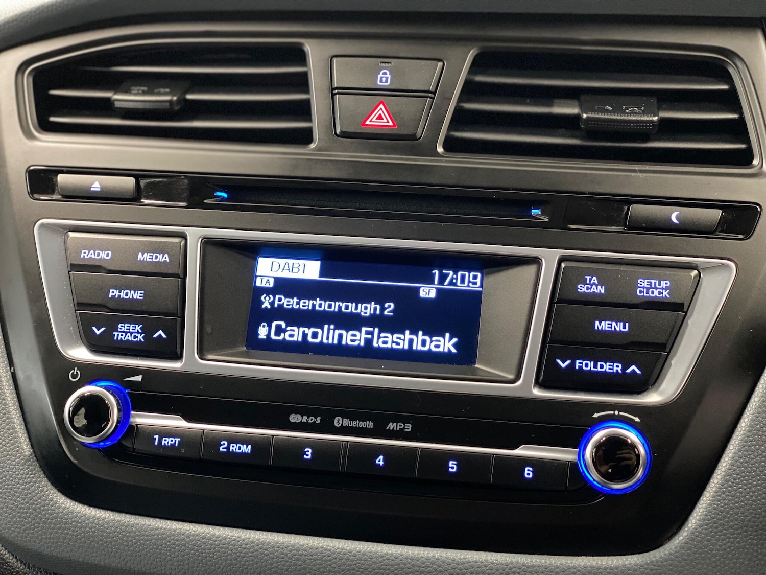 Used Hyundai i20 2016 for sale - 77335888: Photo 35