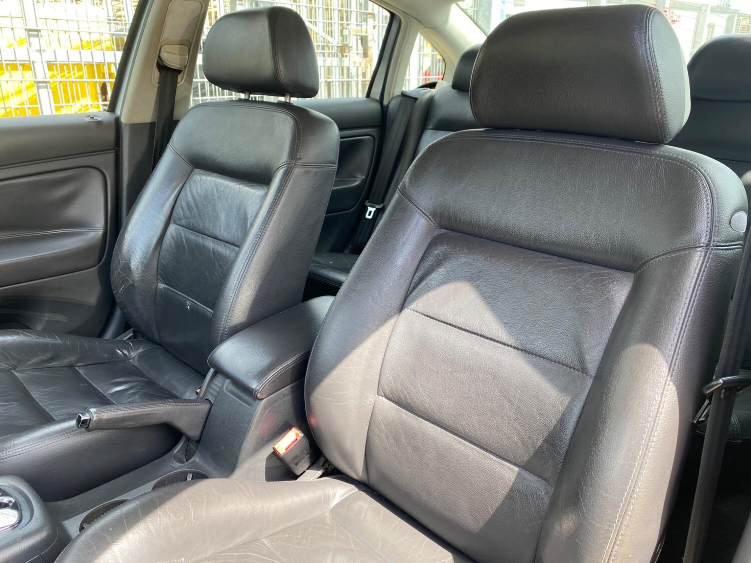 Used Volkswagen Passat 2004 for sale - 78190337: Photo 14