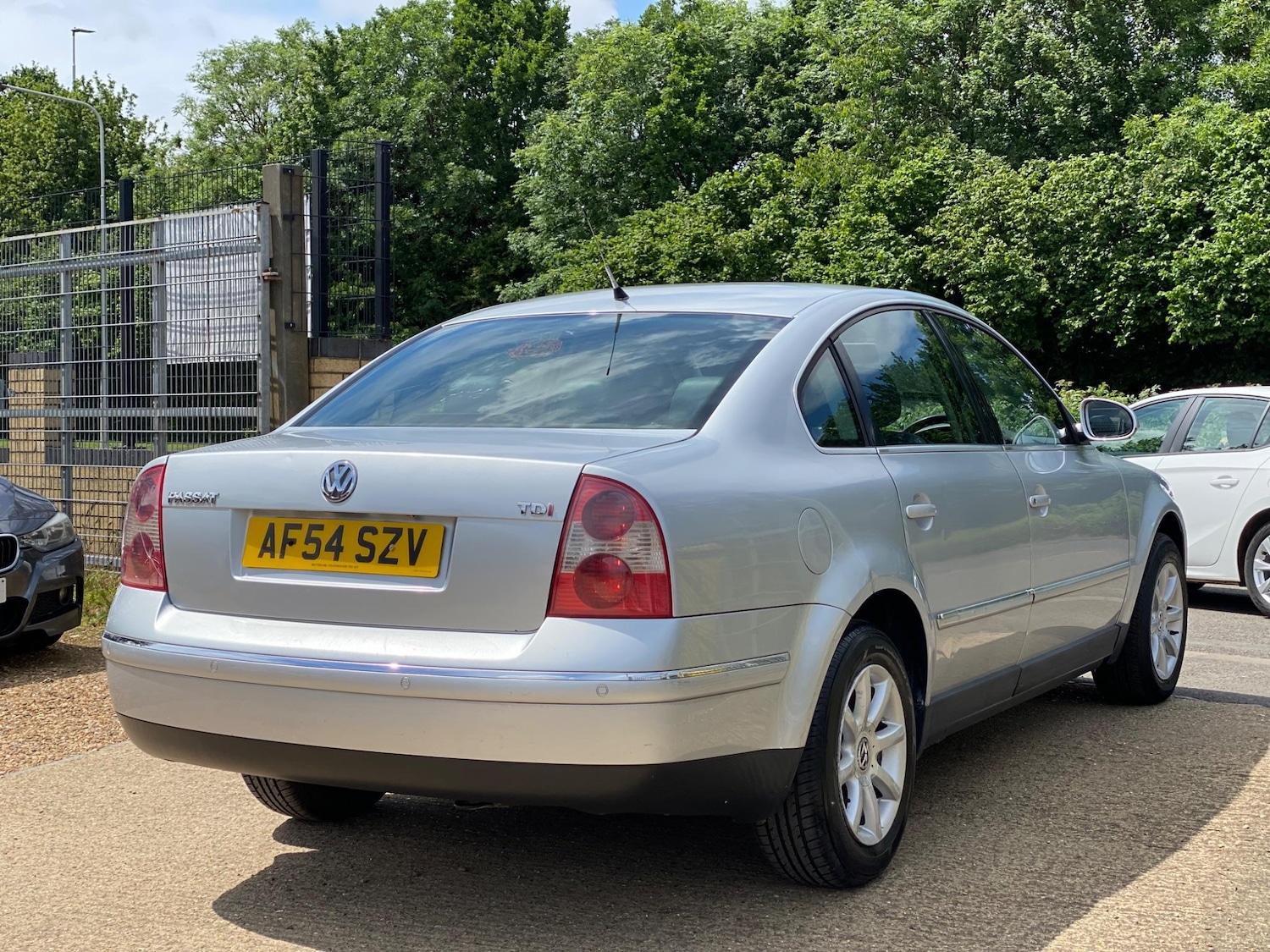 Used Volkswagen Passat 2004 for sale - 78190337: Photo 5