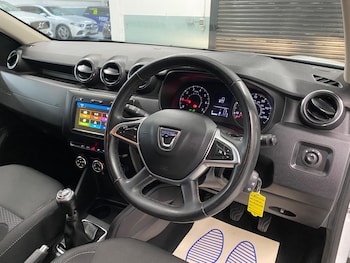 Used Dacia Duster 2021 for sale - 78190348: Photo