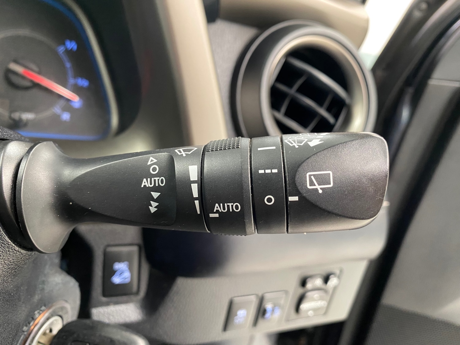 Used Toyota RAV4 2013 for sale - 78123301: Photo 33