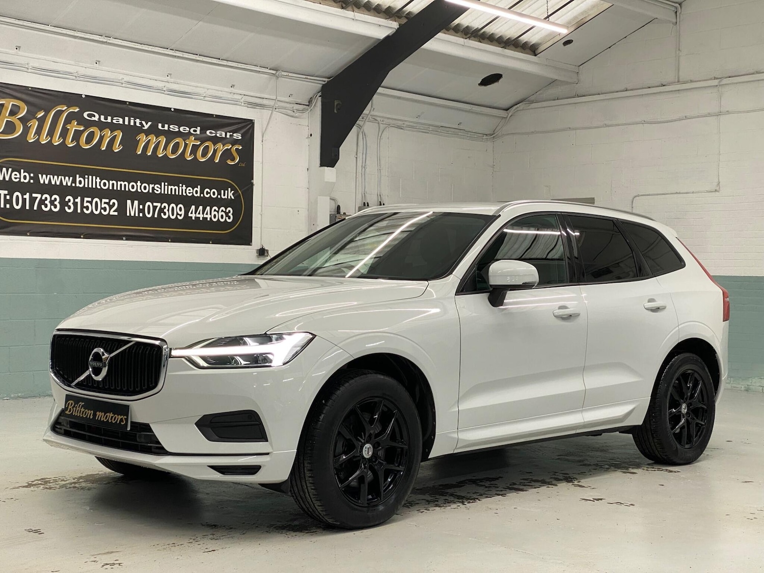 Used Volvo XC60 2019 for sale - 77425167: Photo 2