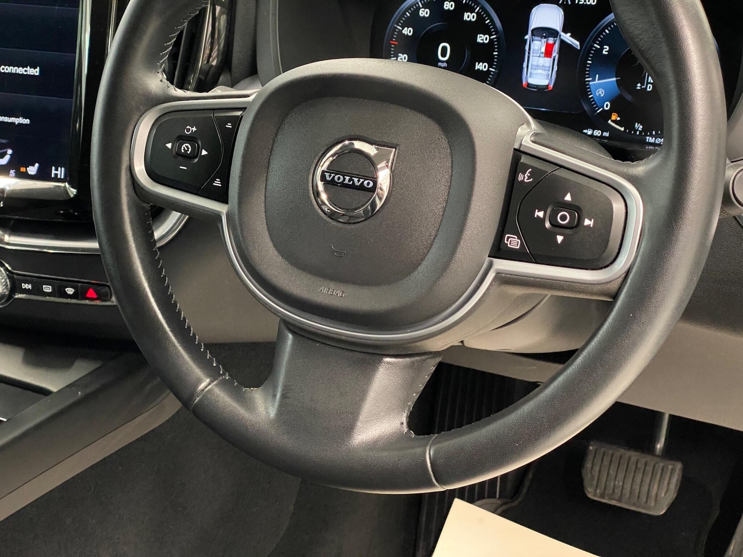 Used Volvo XC60 2019 for sale - 77425167: Photo 4