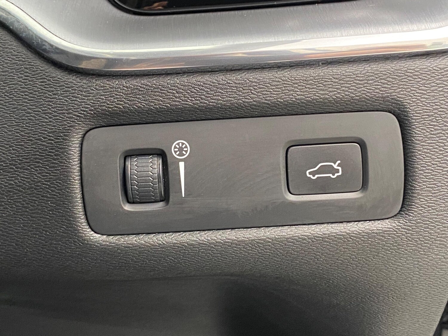 Used Volvo XC60 2019 for sale - 77425167: Photo 44