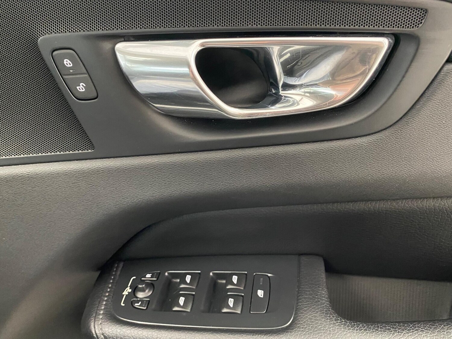 Used Volvo XC60 2019 for sale - 77425167: Photo 45