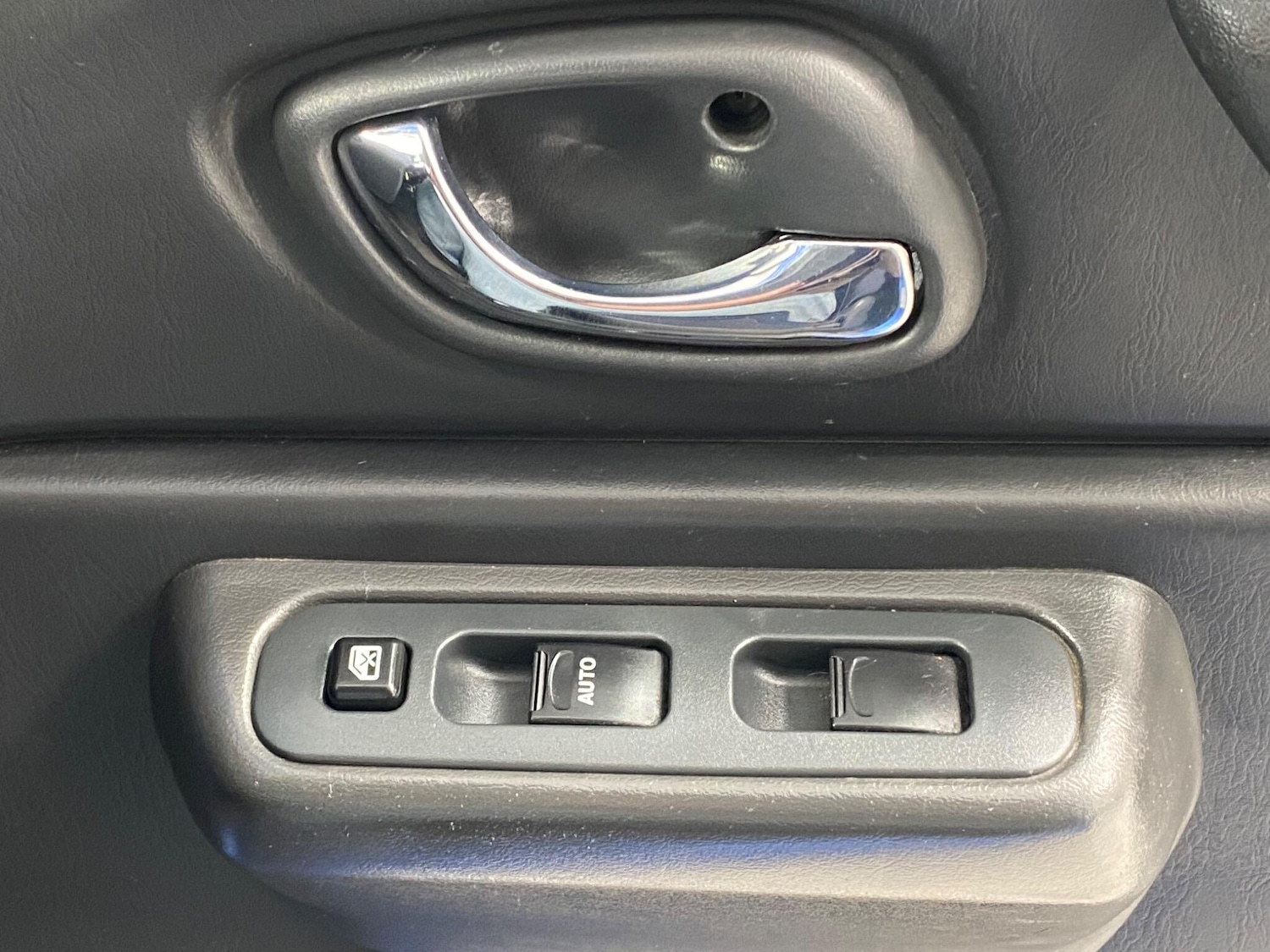 Used Suzuki Jimny 2002 for sale - 77646902: Photo 27