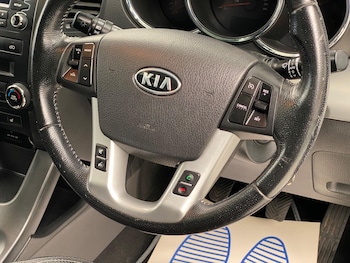 Used Kia Sorento 2010 for sale - 78932117: Photo