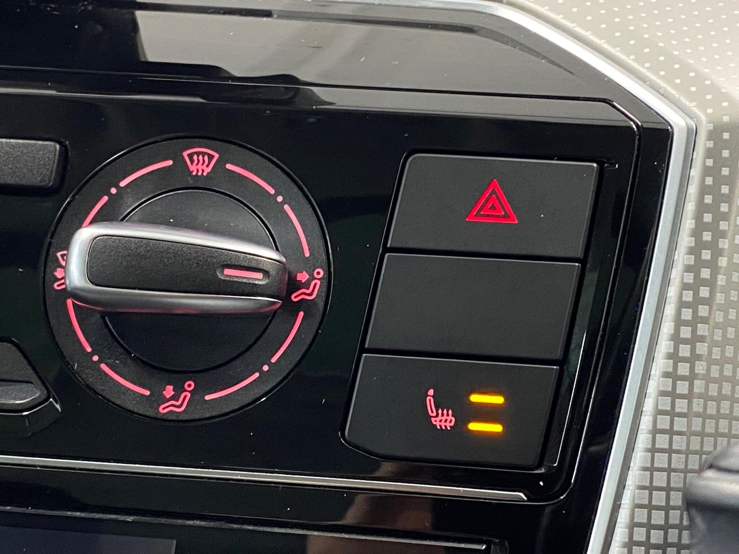 Used Volkswagen up! 2017 for sale - 77426137: Photo 26