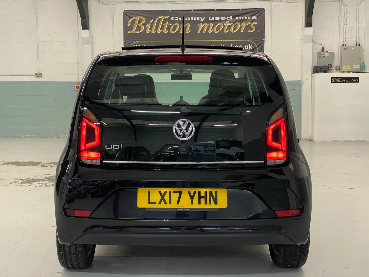 Used Volkswagen up! 2017 for sale - 77426137: Photo 40