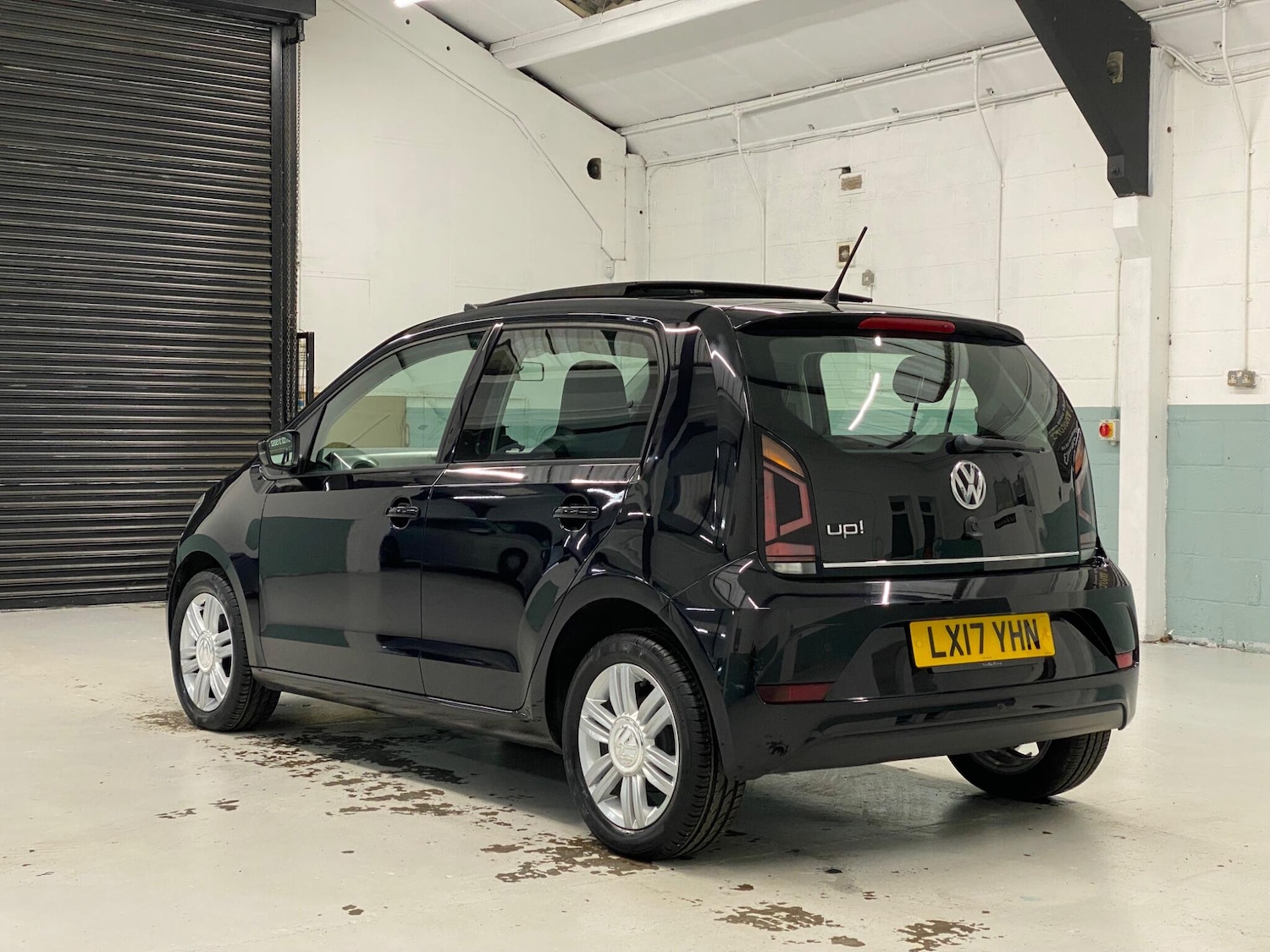 Used Volkswagen up! 2017 for sale - 77426137: Photo 7