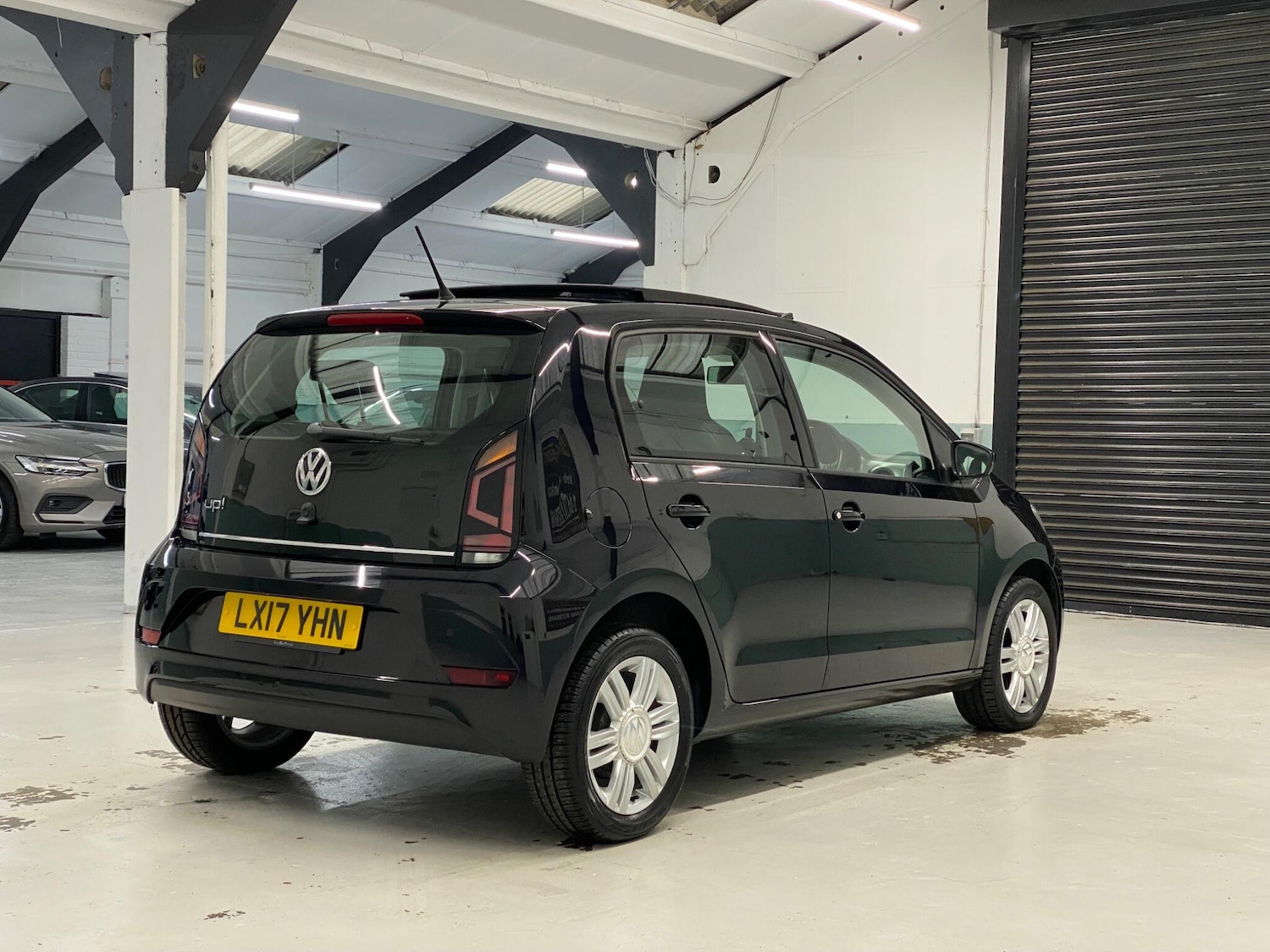 Used Volkswagen up! 2017 for sale - 77426137: Photo 9