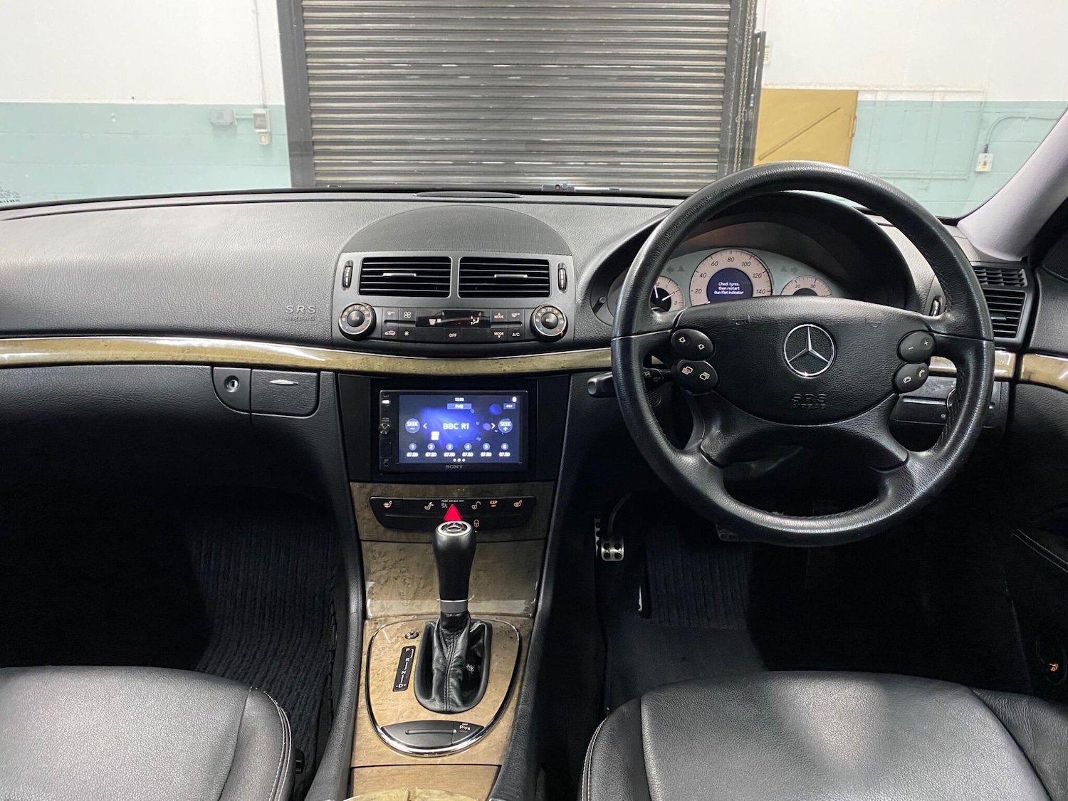 Used Mercedes-Benz E Class 2009 for sale - 78190351: Photo 21