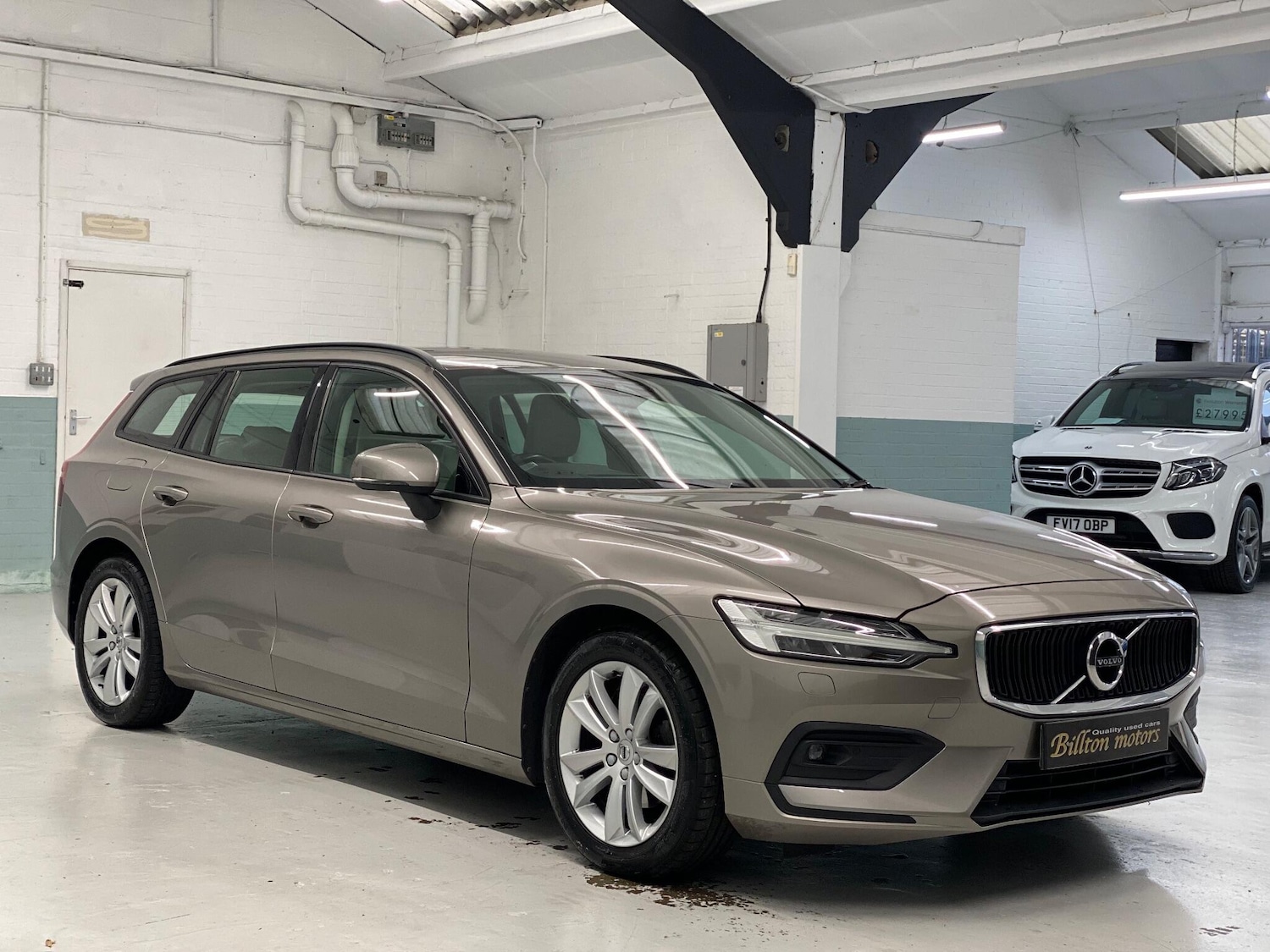 Used Volvo V60 2019 for sale - 77335871: Photo 11