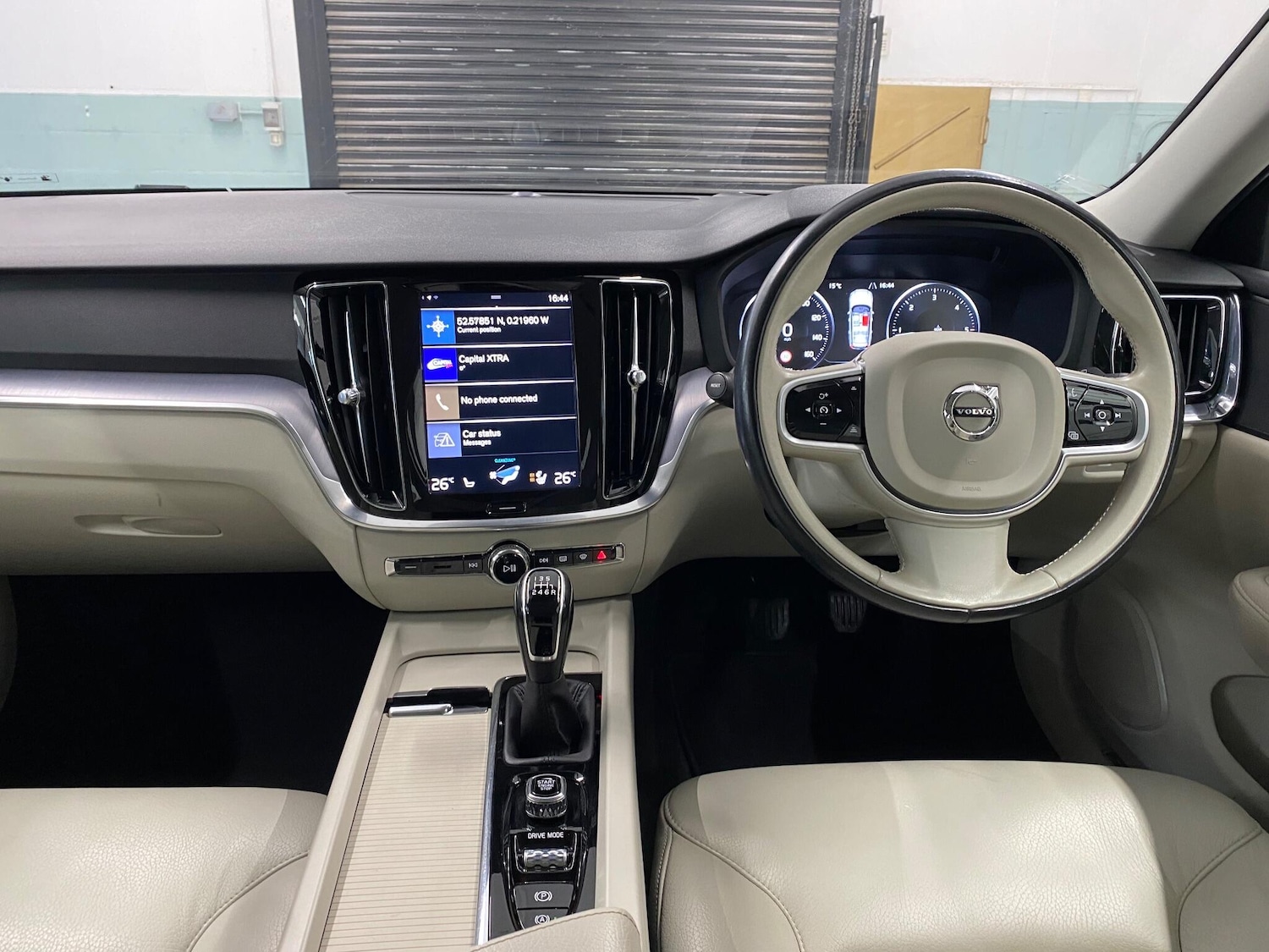 Used Volvo V60 2019 for sale - 77335871: Photo 25