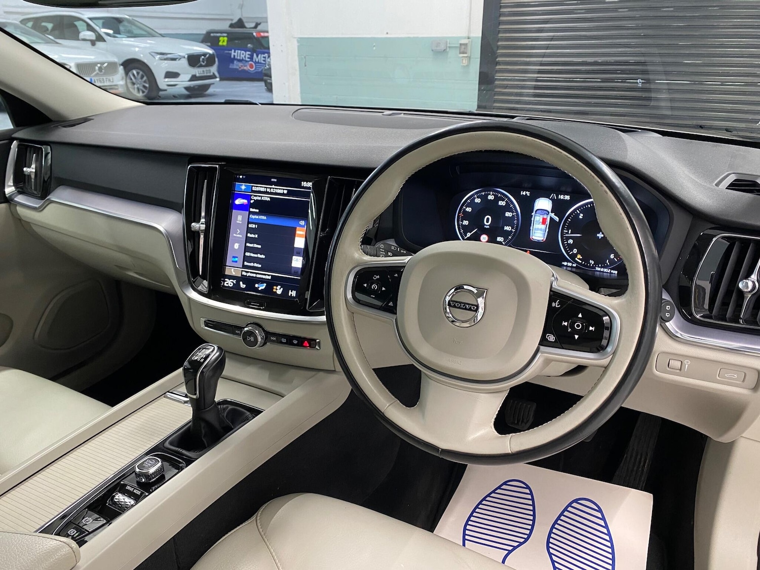 Used Volvo V60 2019 for sale - 77335871: Photo 3