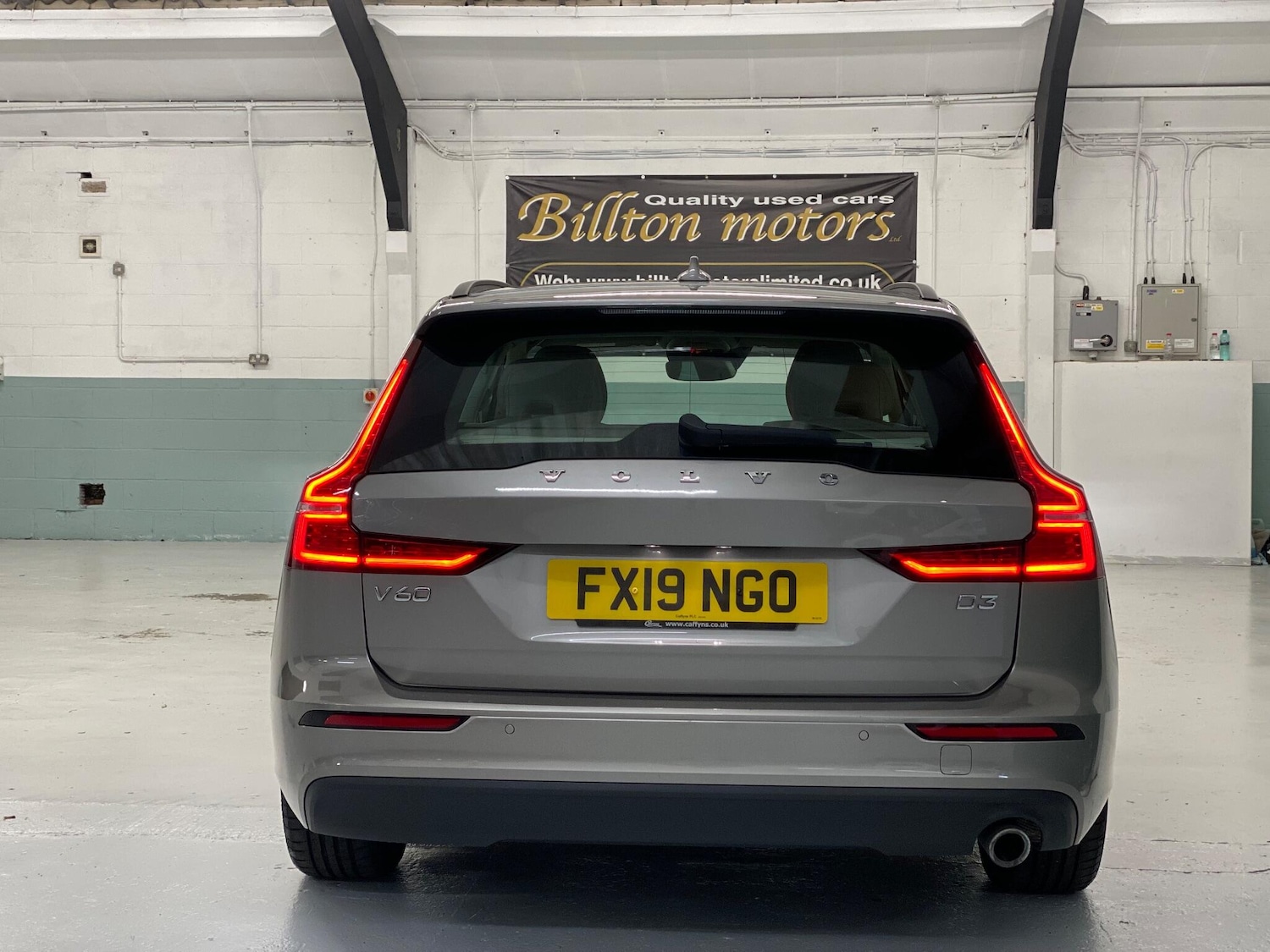 Used Volvo V60 2019 for sale - 77335871: Photo 48