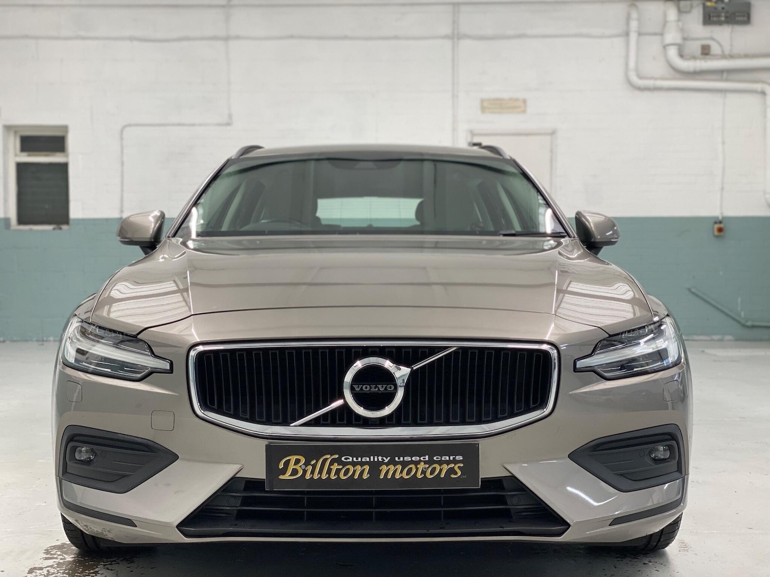 Used Volvo V60 2019 for sale - 77335871: Photo 6