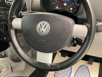 Used Volkswagen Beetle 2005 for sale - 77478852: Photo