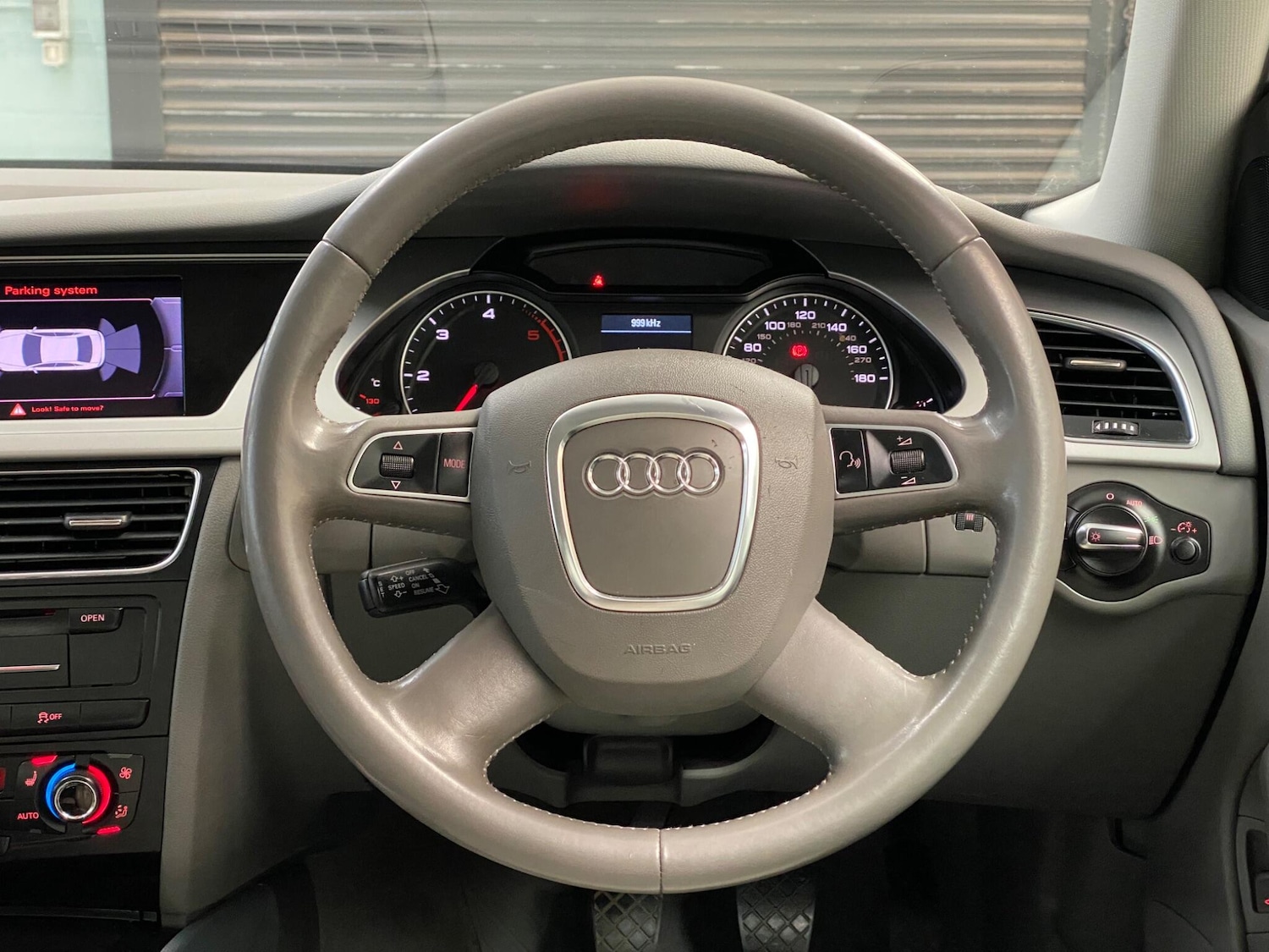 Used Audi A4 2010 for sale - 77358479: Photo 22